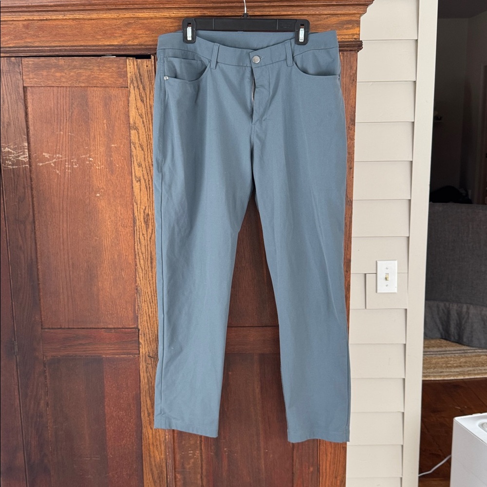 Lululemon ABC Slim Fit 5 Pocket Pants Men’s Blue Warpstreme Stretch size Large